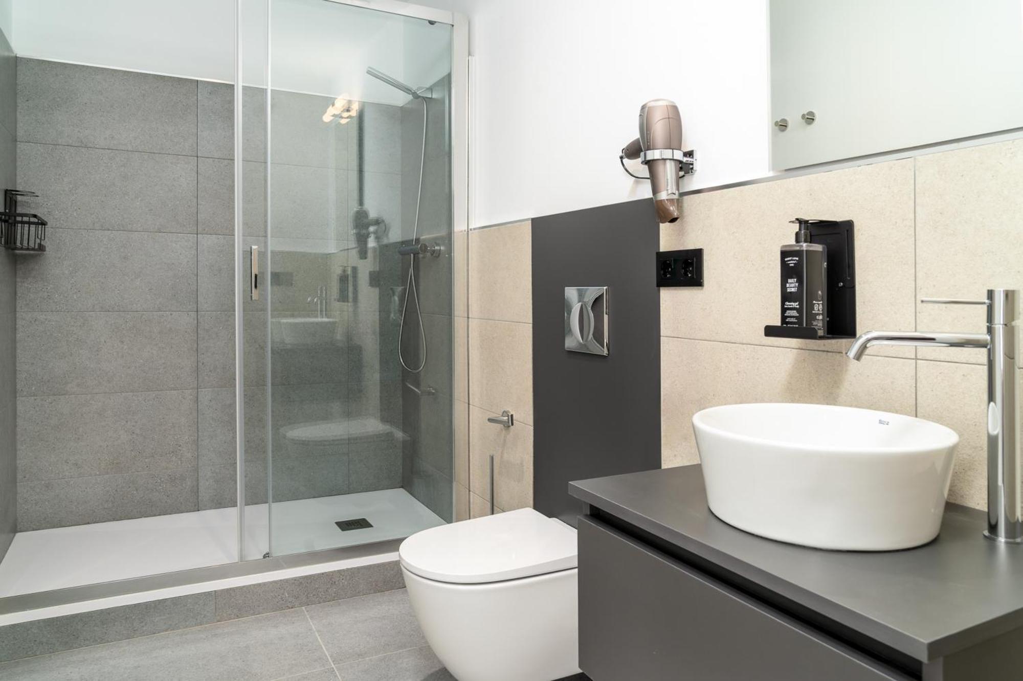 Limehome Valencia Carrer D'Antonio Ferrandis Exterior foto